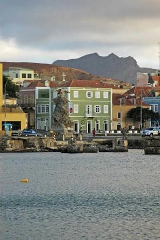 Casa Cafe Mindelo Hotel ภายนอก รูปภาพ